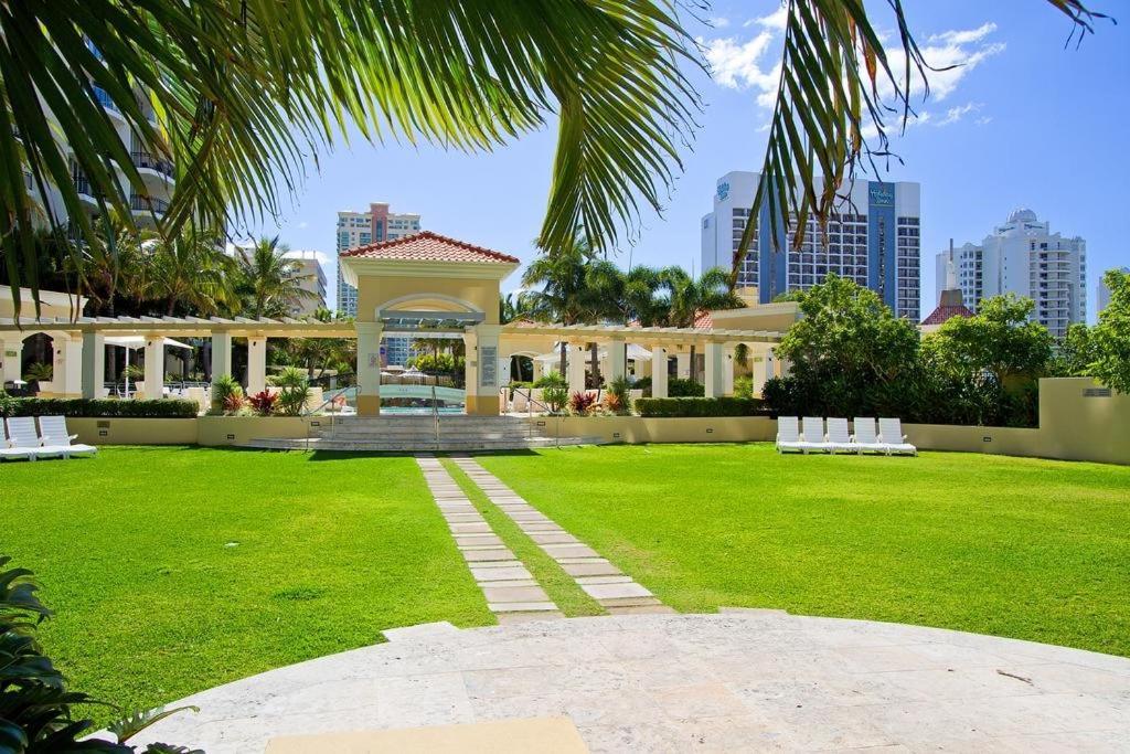 Apartmán Deluxe Chevron Renaissance Gold Coast Exteriér fotografie