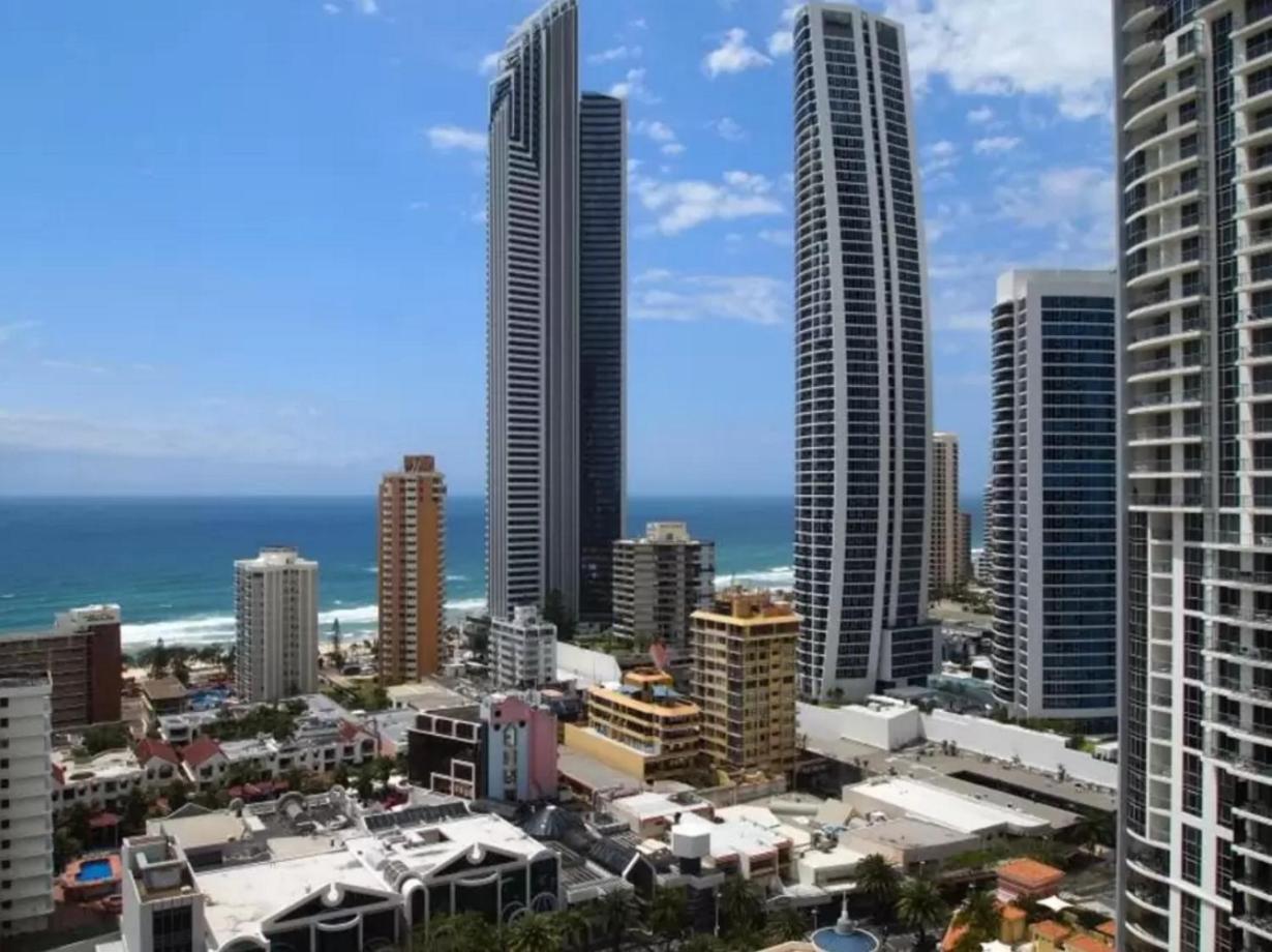 Apartmán Deluxe Chevron Renaissance Gold Coast Exteriér fotografie